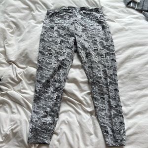 Spyder Active thick camo leggings size XL